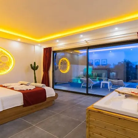 2 Kisilik, Jakuzili, Balayi Villasi * Kaş