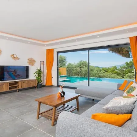 2 Kisilik, Jakuzili, Balayi Villasi Villa
