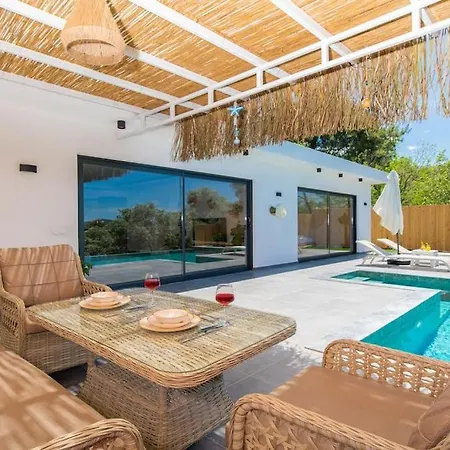 Villa 2 Kisilik, Jakuzili, Balayi Villasi