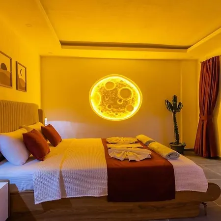 2 Kisilik, Jakuzili, Balayi Villasi Villa Kaş